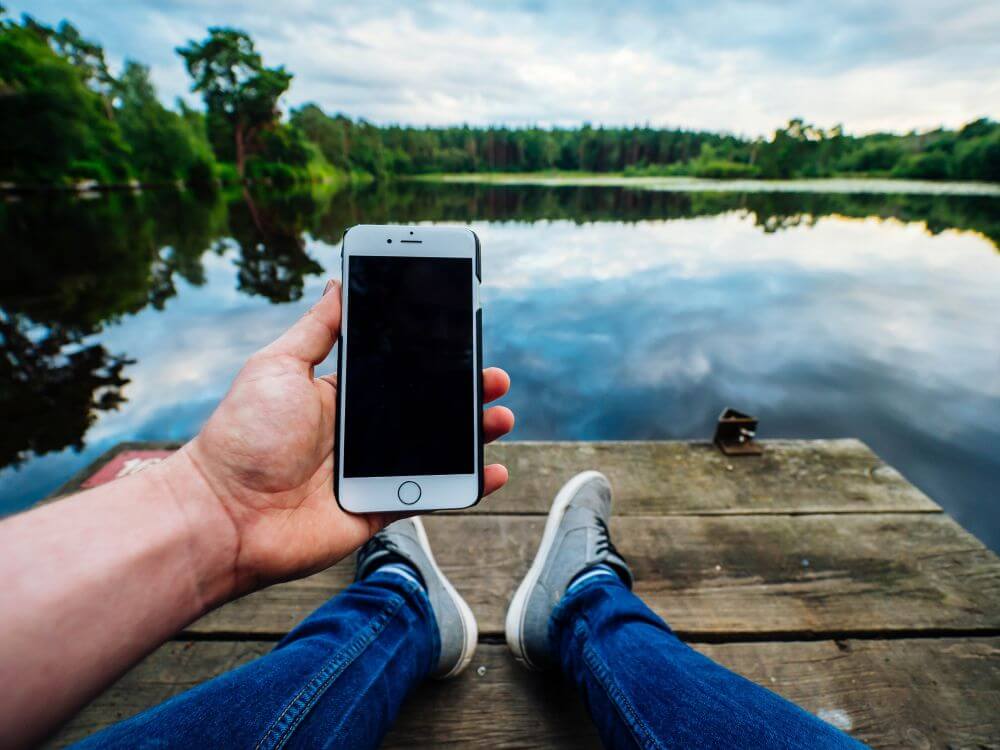 Instagram alebo Facebook? – Ako si vybrať, ktorá sieť lepšie sedí pre váš marketing 3 mobilita mobilne zariadenia mobil smartfon